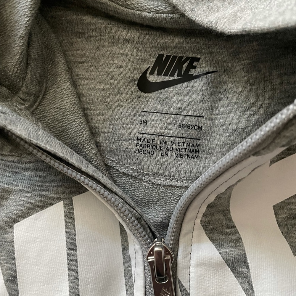 Brand New w/ tags 3M Nike Romper